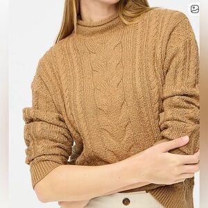 NWT Med J Crew Cable Knit Sweater